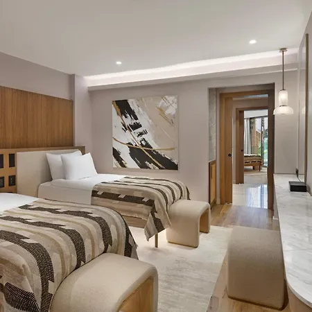 Liberty Signa מלון 5*