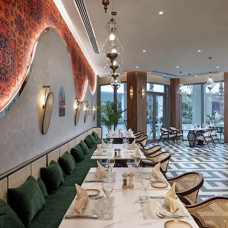 ホテル Liberty Signa フェティエ